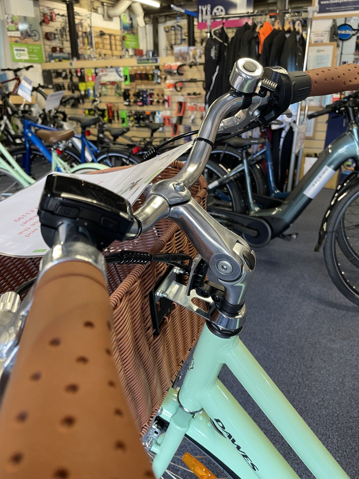 DAWES ELEGANCE HERITAGE 17" (MINT COLOUR) ELECTRIC BICYCLE