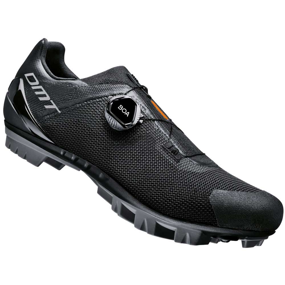 DMT KM4 Black