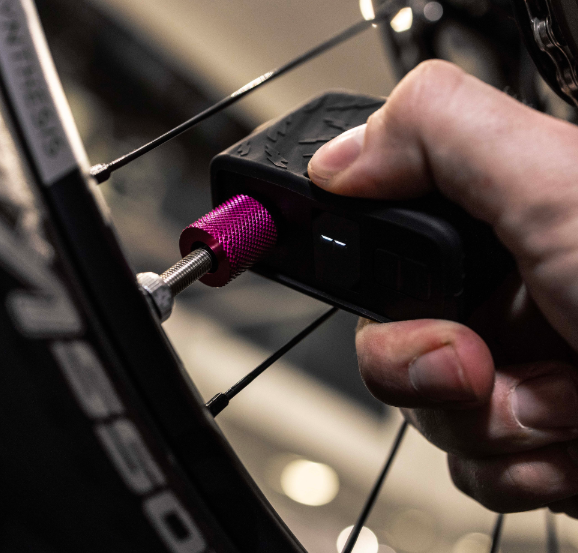 Muc-off AirMach Electric Mini Pro Inflator
