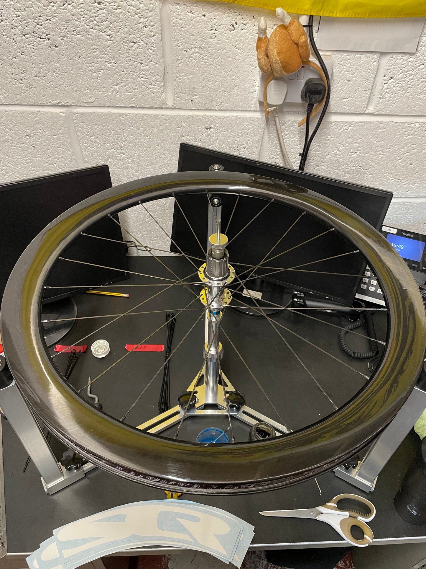 SCR Carbon Handbuilt 50mm road/CX disc brake wheelset