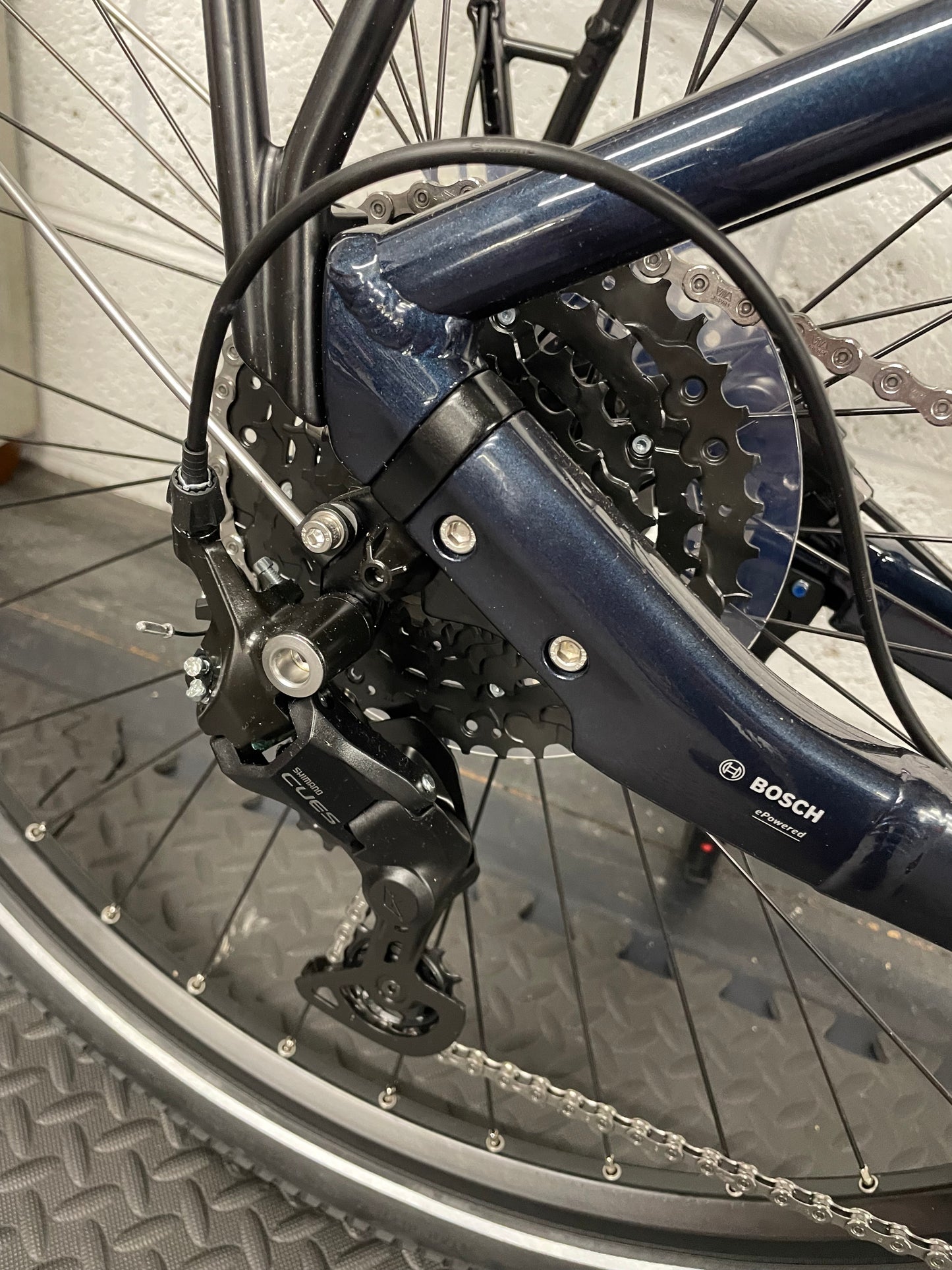 RALEIGH Motus Ltd - Derailleur Gear Electric Bike 2026 Blue
