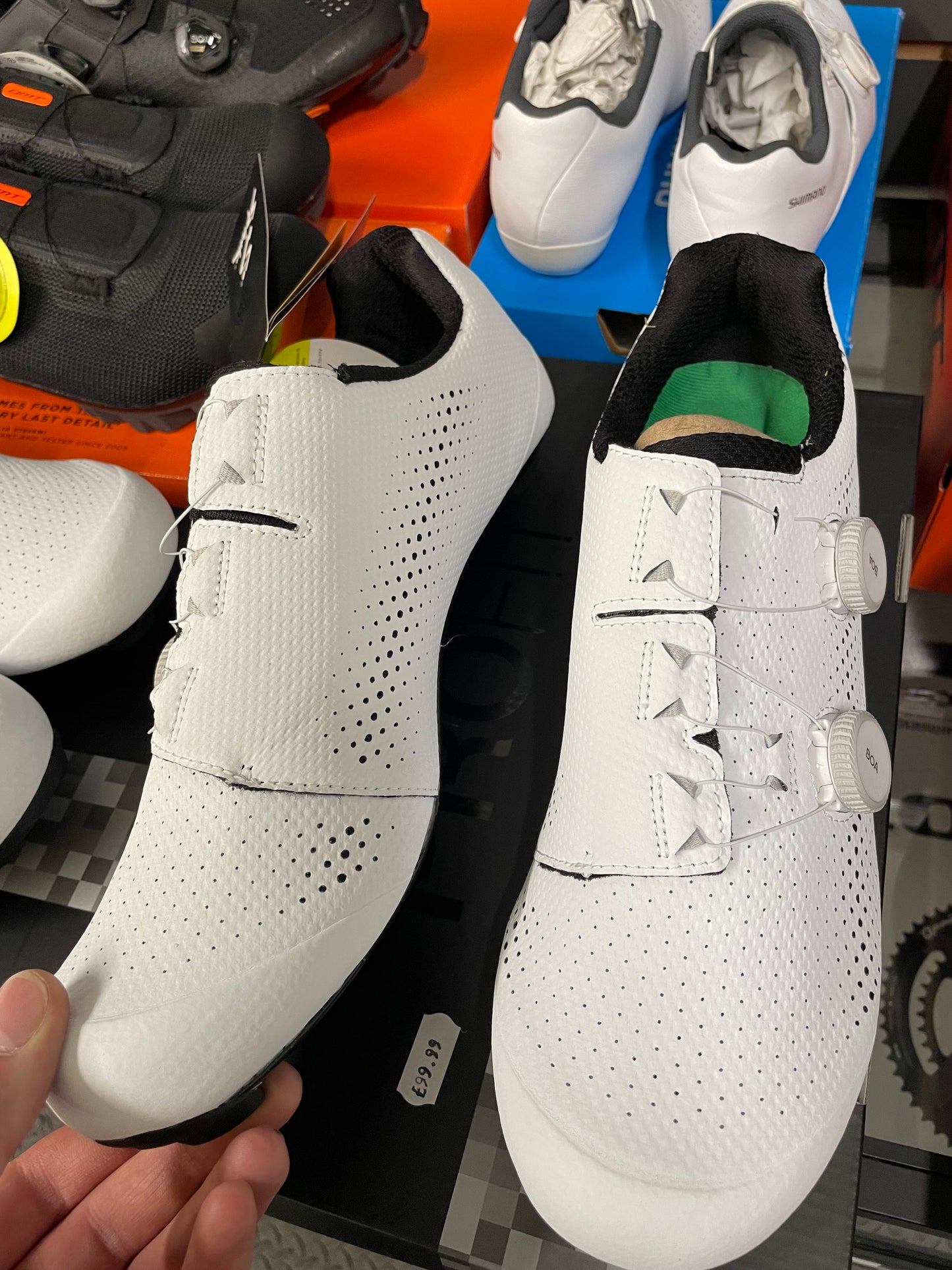 SPUIK PROFIT Advance White carbon road Shoes size EU 45 AND 46