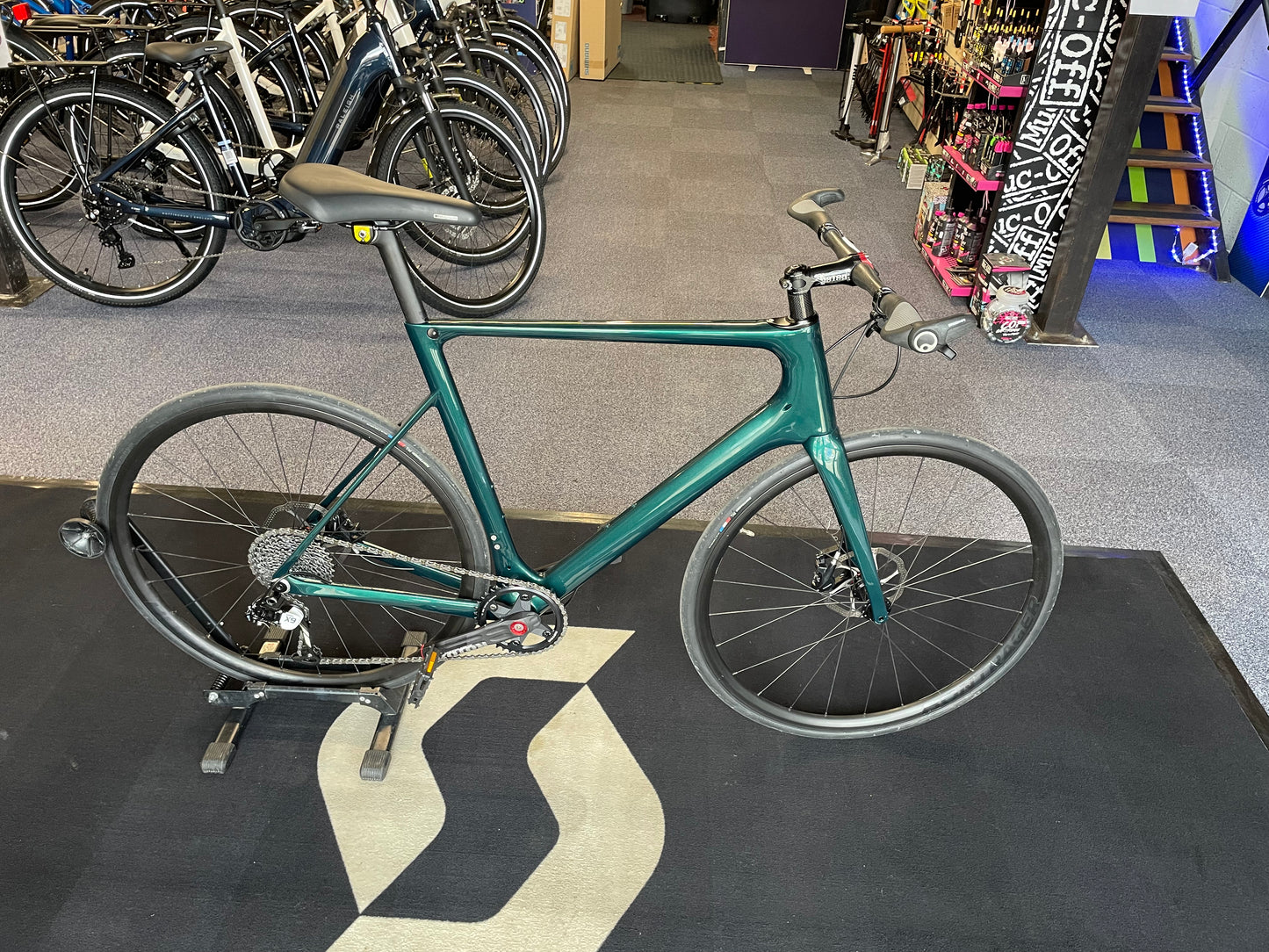 Custom Ridley Noah Carbon Aero Road Bike – Size XL (58cm) (ex demo)