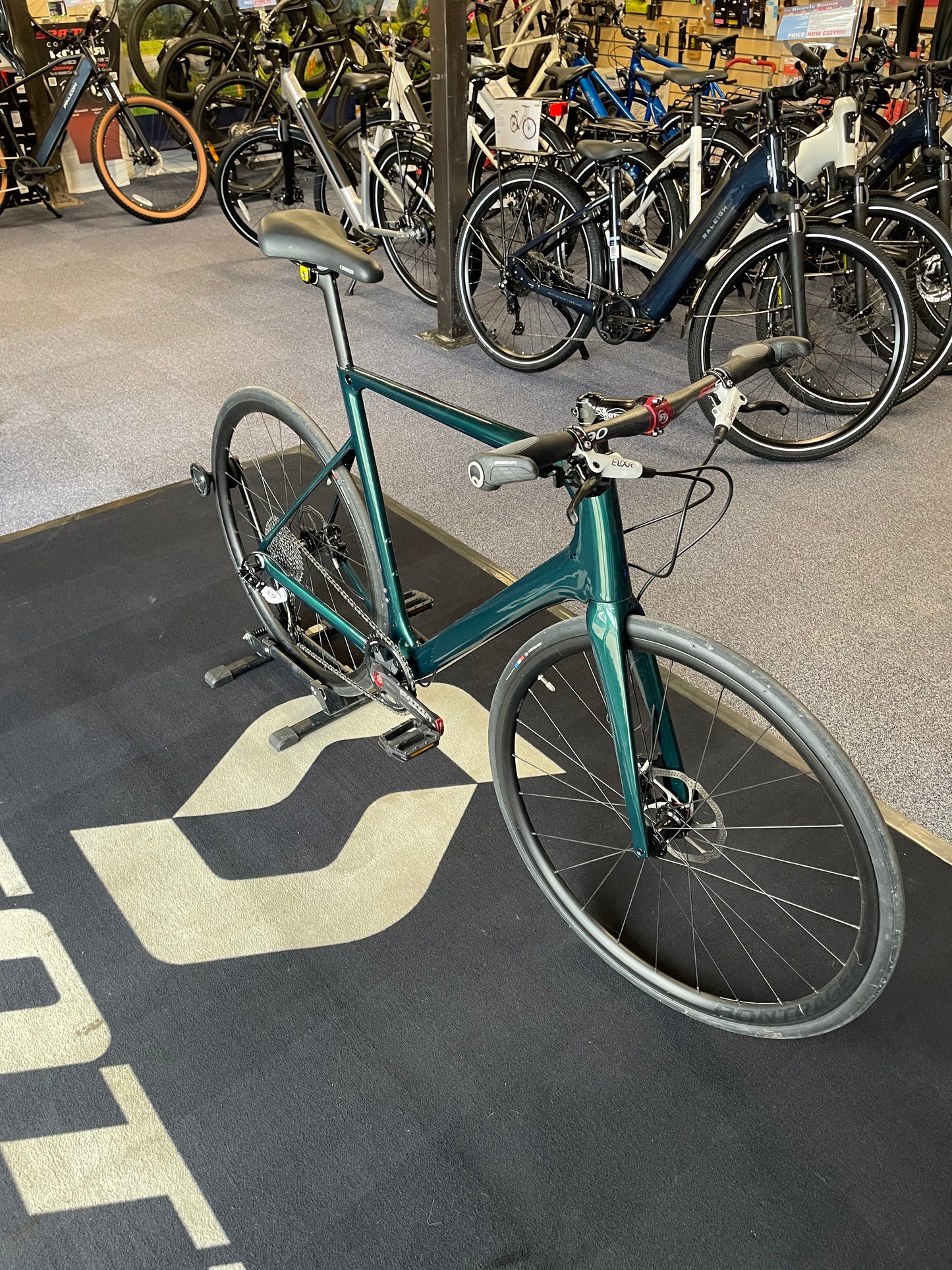 Custom Ridley Noah Carbon Aero Road Bike – Size XL (58cm) (ex demo)
